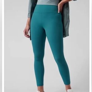Athleta Transcend High Rise 7/8 Blue Leggings XL